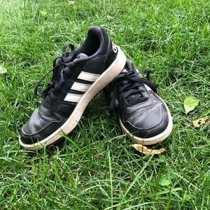 Adidas youth black leather shoe
